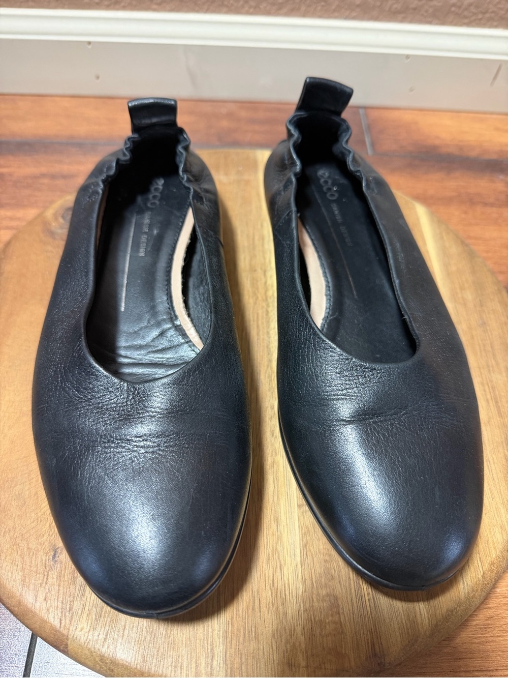 Ecco Black Leather Slip-On Ballet Flats EU Size 37